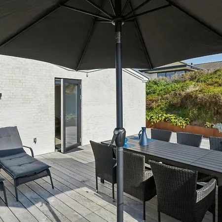 Summer House With Sea View In